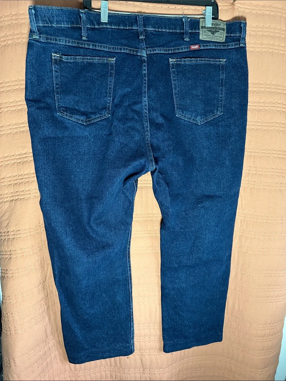 Wrangler Men's Classic Indigo Straight Jeans